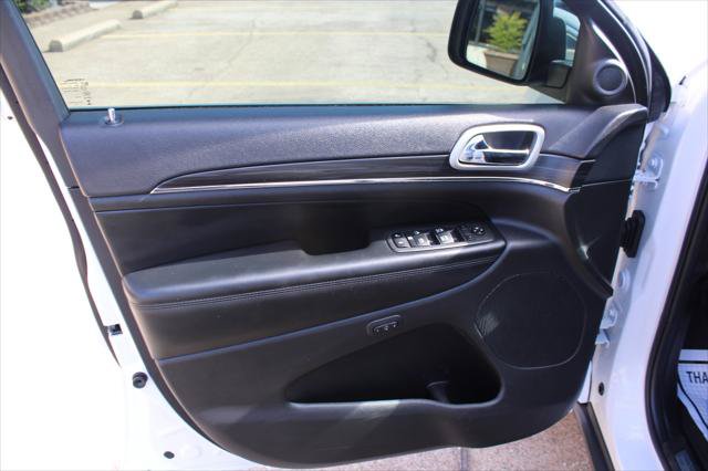 Certified 2022 Jeep Grand Cherokee Limited RWD image 23