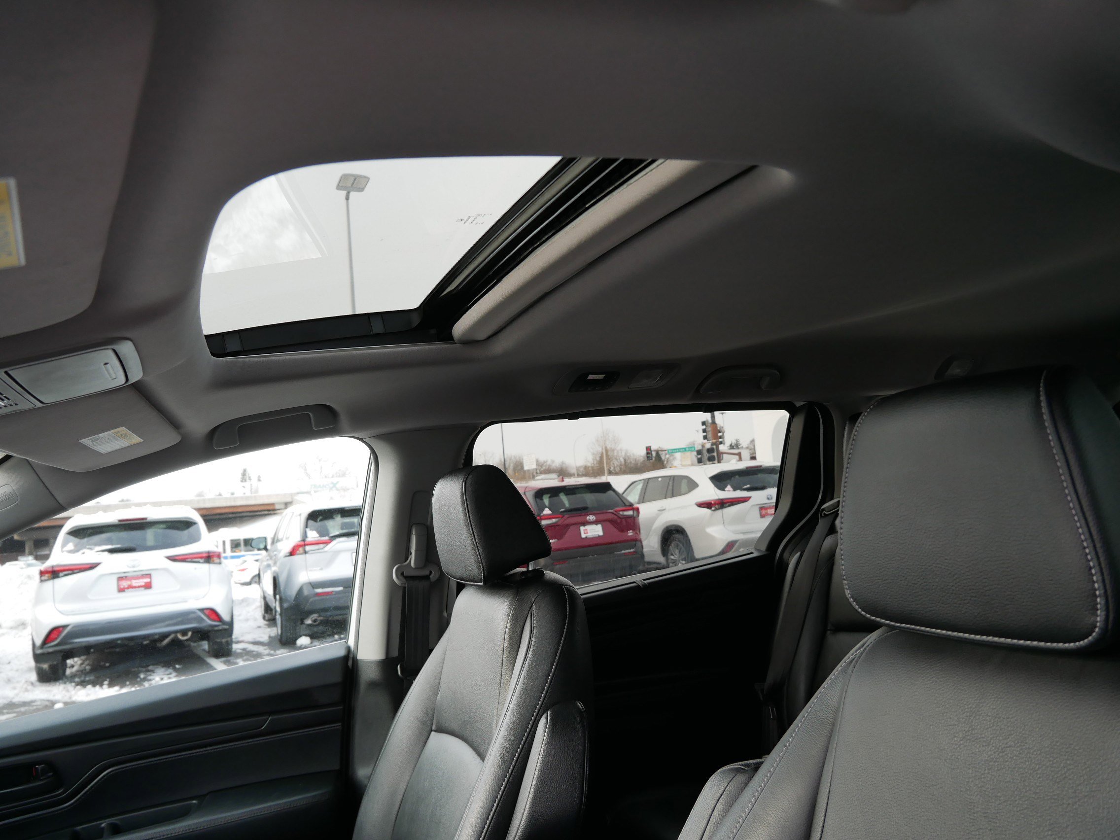 Used 2024 Honda Odyssey EX-L image 29