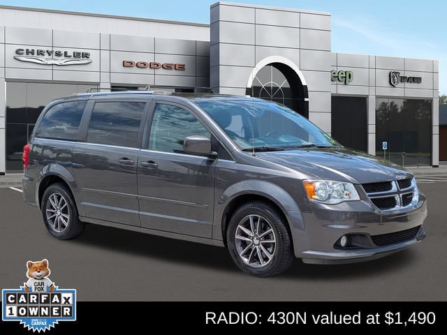 Used 2016 Dodge Grand Caravan SXT FWD image 1