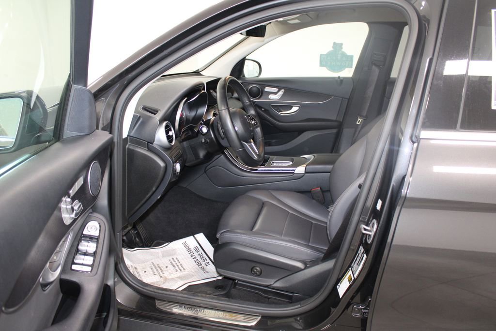 Used 2022 Mercedes-Benz GLC 300 image 21