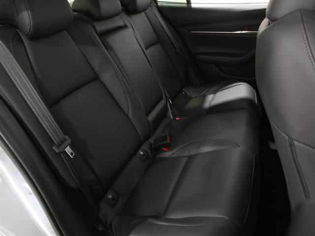 Used 2020 MAZDA MAZDA3 Sedan w/ Preferred Package image 16