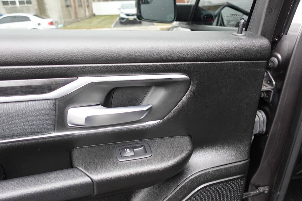 Used 2022 RAM 1500 Big Horn AWD/4WD image 22