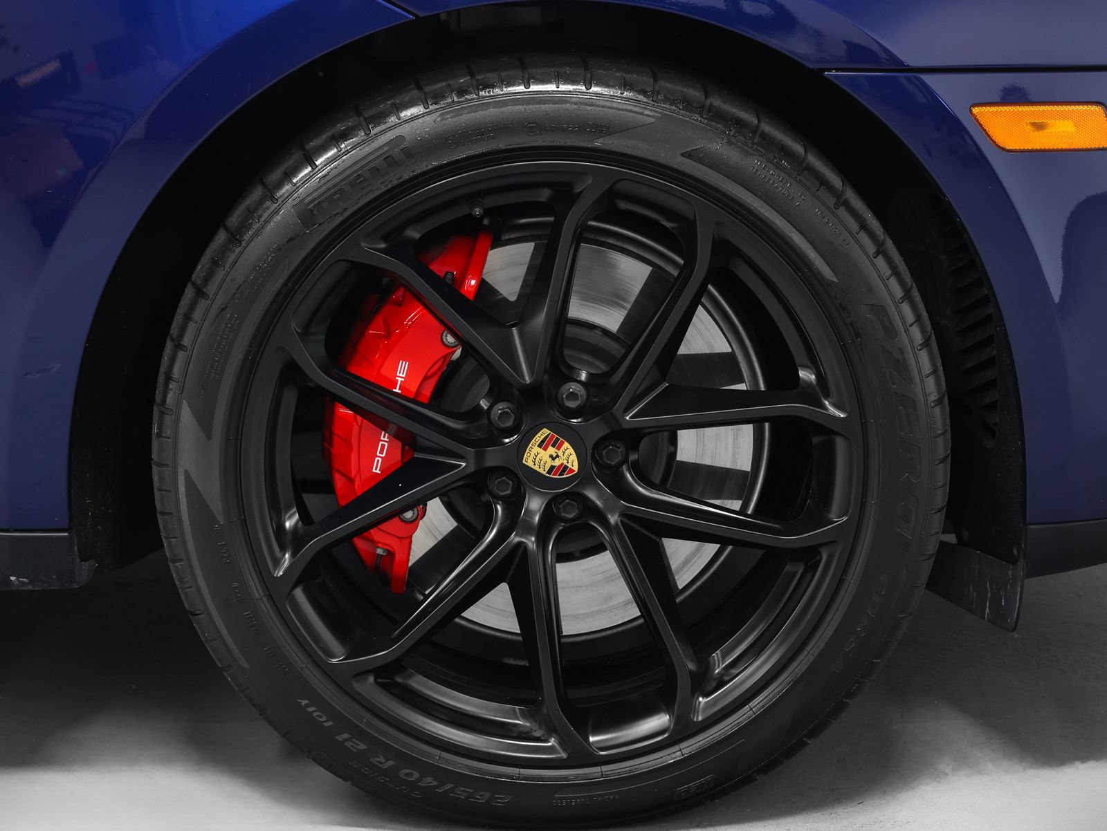 Certified 2024 Porsche Macan GTS w/ GTS Sport Package AWD/4WD image 16
