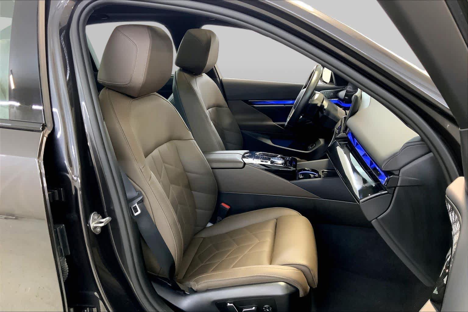 Used 2024 BMW i5 M60 w/ Executive Package AWD/4WD image 8