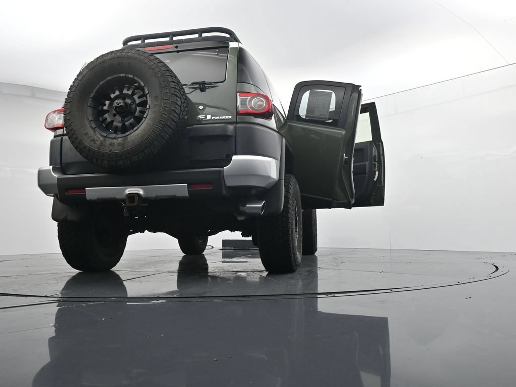 Used 2012 Toyota FJ Cruiser 4WD w/ Convenience Pkg image 44