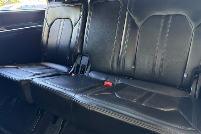 Used 2019 Ford Expedition Limited w/ Special Edition Package AWD/4WD image 16