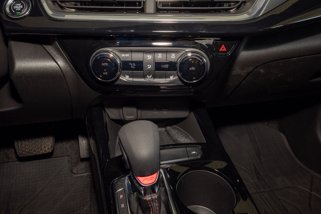 Used 2025 Chevrolet Trax RS w/ Sunroof Package image 15