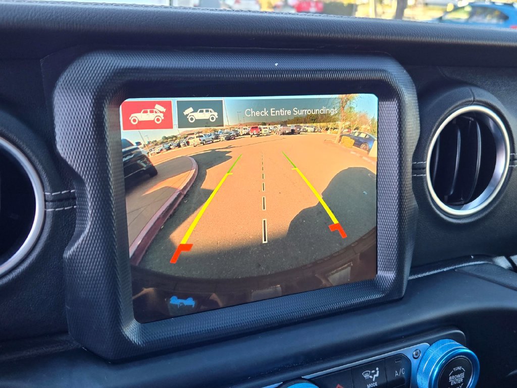 Used 2023 Jeep Wrangler Unlimited Sahara w/ Dual Top Group AWD/4WD image 20