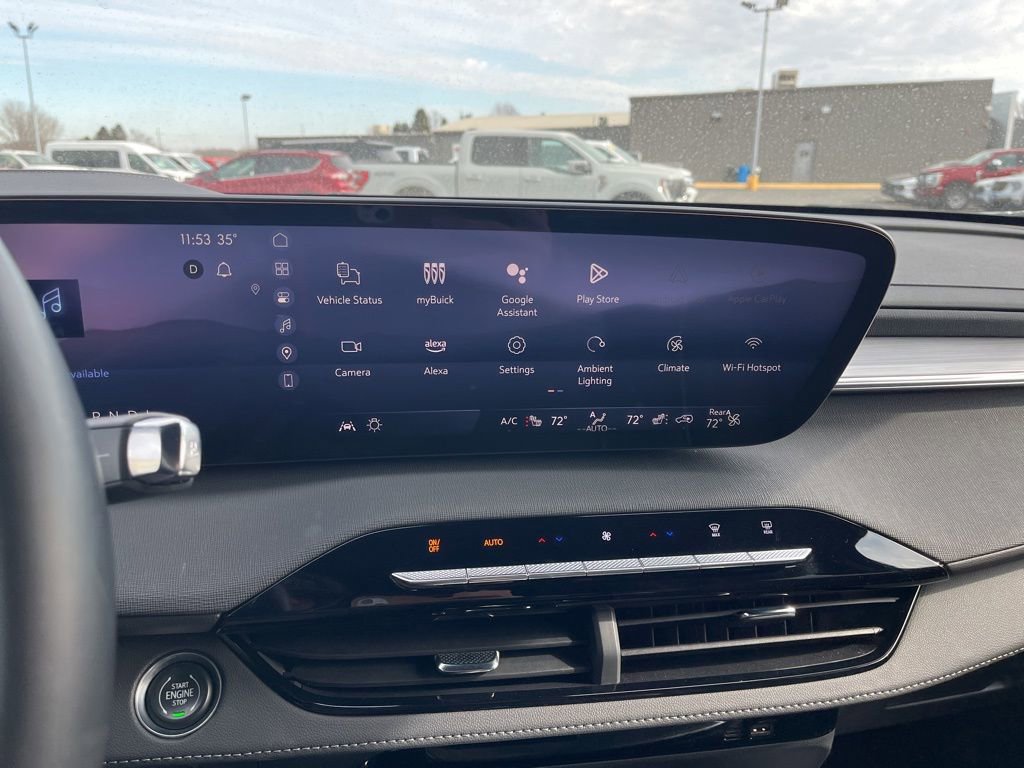 Used 2025 Buick Enclave Preferred image 18