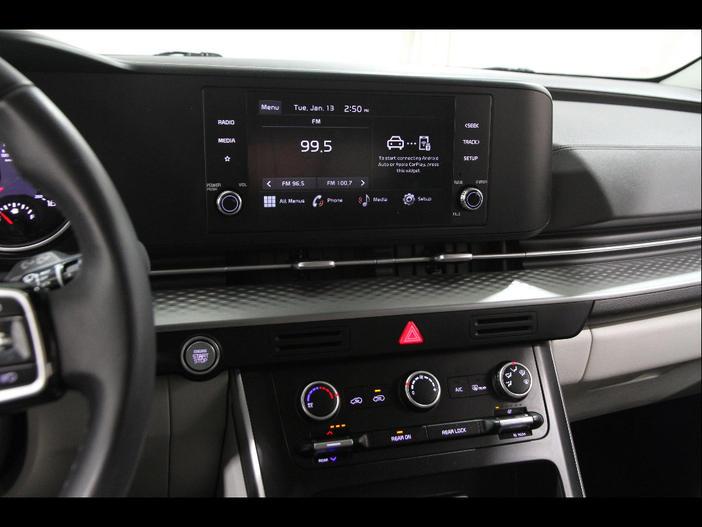 Used 2024 Kia Carnival LX image 32