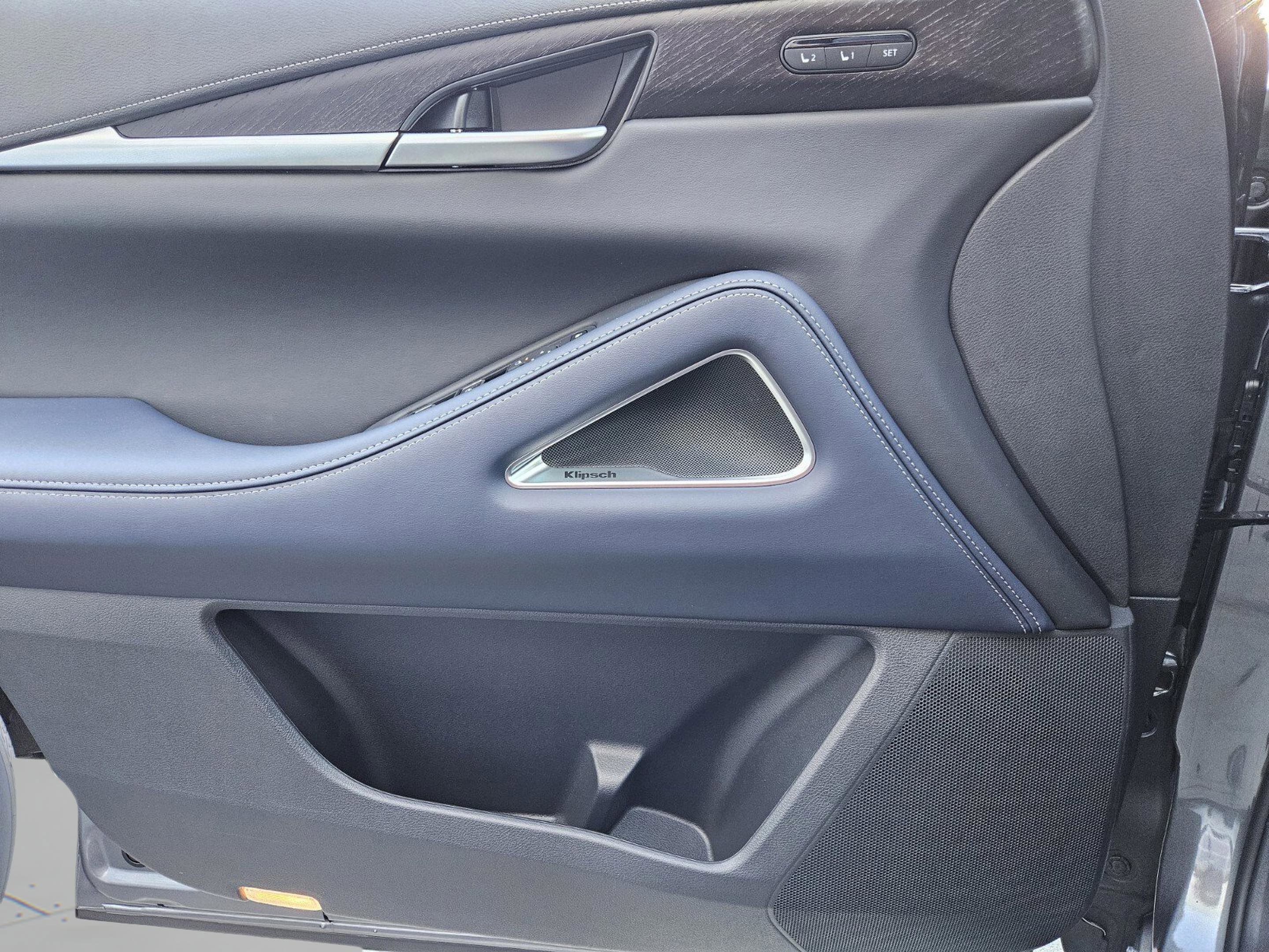 New 2026 INFINITI QX60 Sport image 26