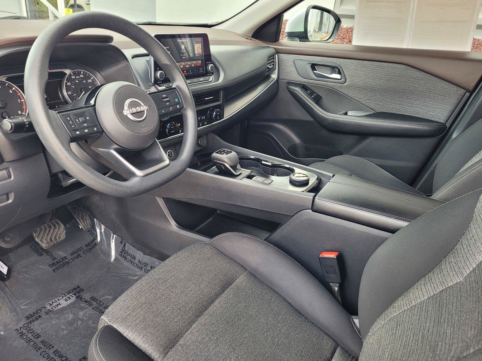 Used 2023 Nissan Rogue SV AWD/4WD image 10