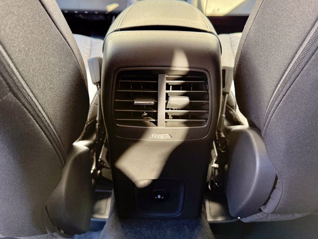 Certified 2025 Ford Escape Active w/ Cold Weather Package image 31