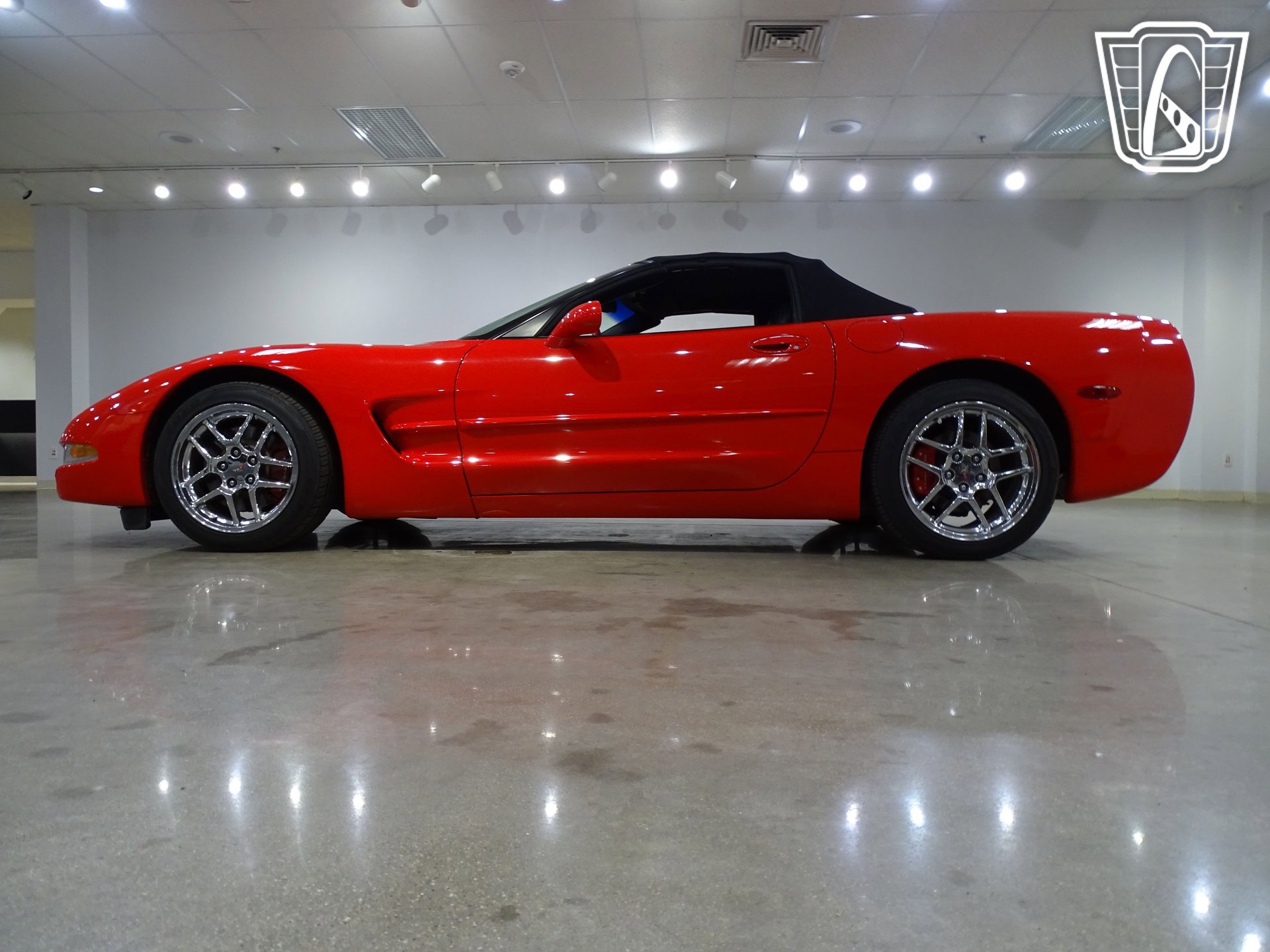 Used 2001 Chevrolet Corvette Convertible w/ Preferred Equipment Group2 image 7