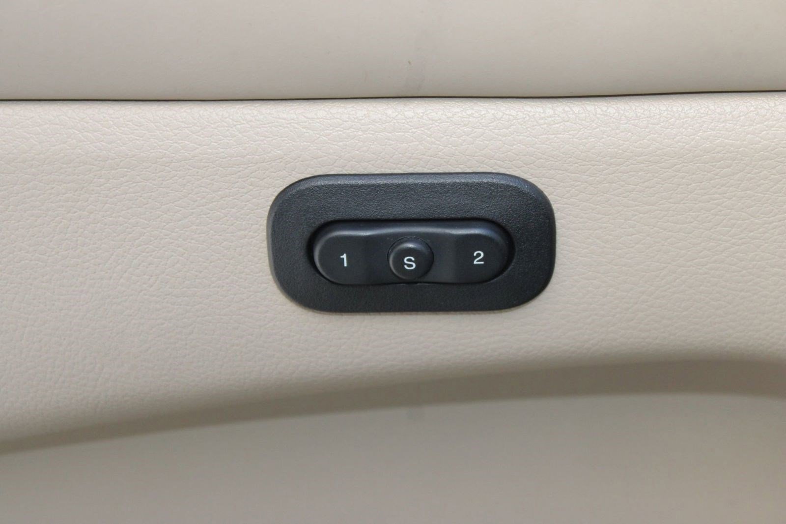 Used 2021 Jeep Grand Cherokee Overland image 19