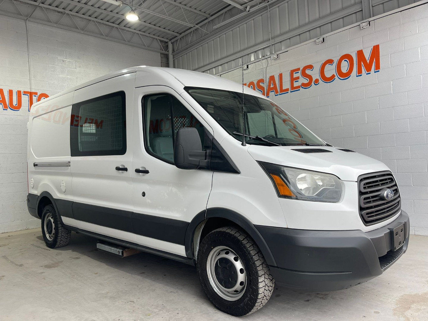Used 2016 Ford Transit 350 148 Medium Roof RWD image 5