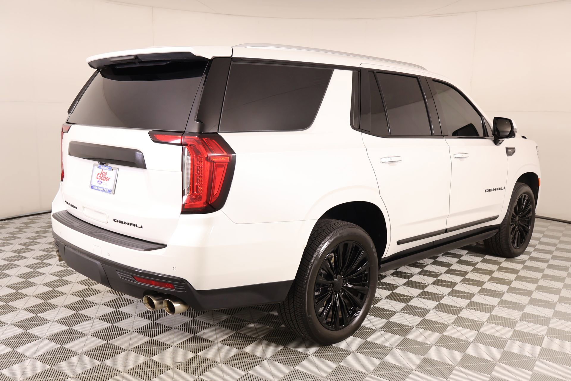 Used 2024 GMC Yukon Denali image 23