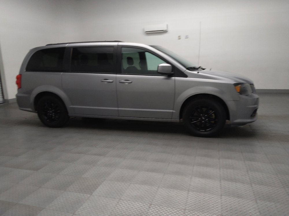 Used 2020 Dodge Grand Caravan SE image 11