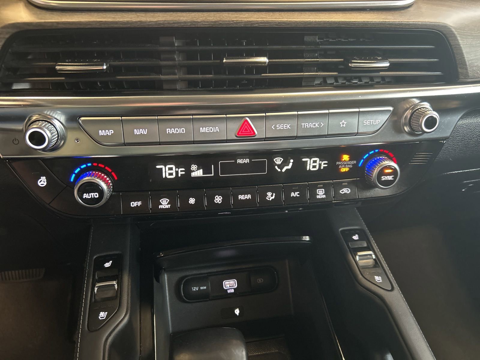 Used 2022 Kia Telluride EX image 32