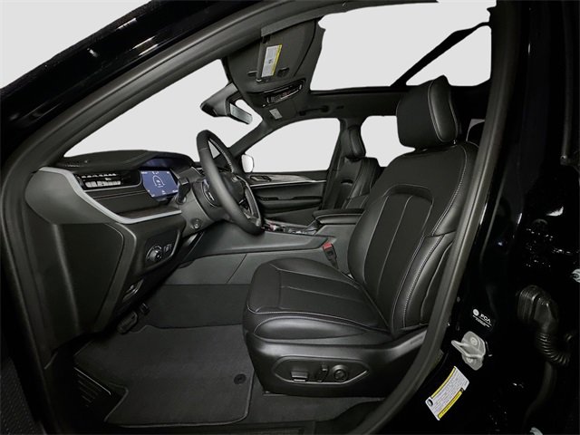 New 2025 Jeep Grand Cherokee Limited w/ Luxury Tech Group II image 14