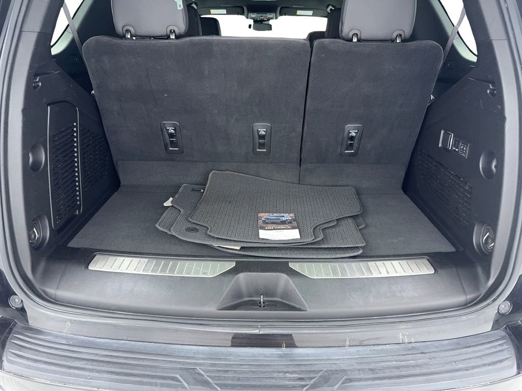 Used 2025 GMC Yukon Denali AWD/4WD image 13