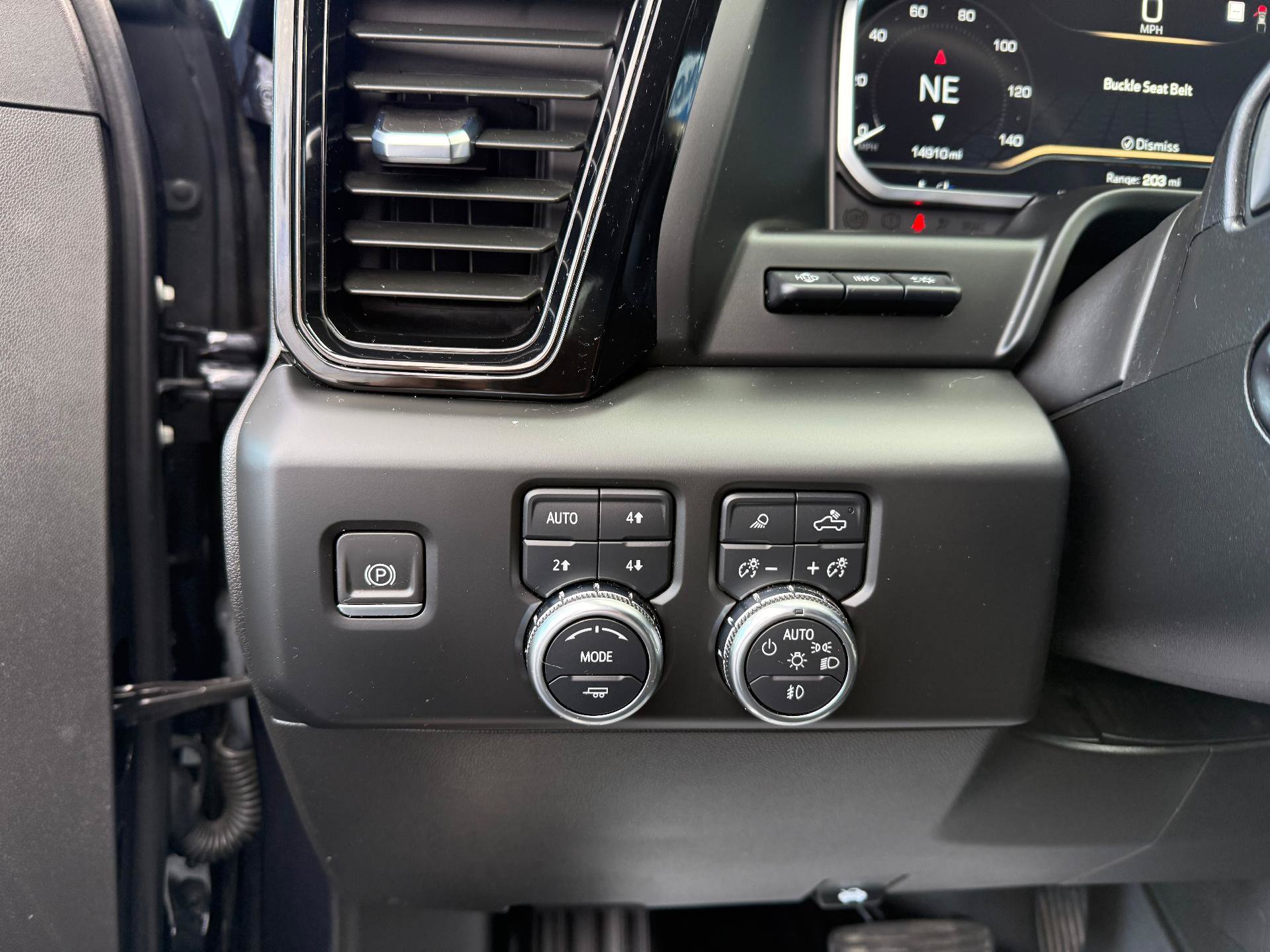 Certified 2022 GMC Sierra 1500 AT4 w/ AT4 Premium Package AWD/4WD image 19