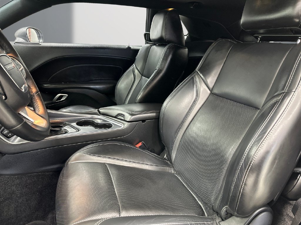 Used 2018 Dodge Challenger R/T Plus RWD image 14