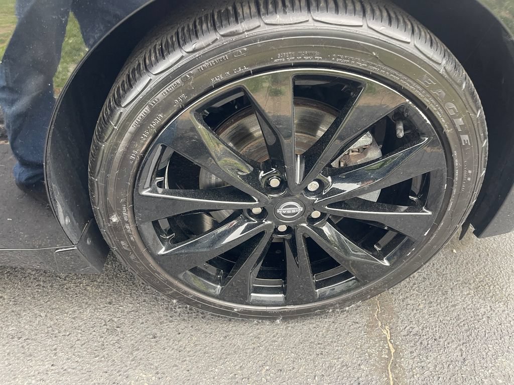 Certified 2023 Nissan Maxima SR w/ Sport Mat Group FWD image 28