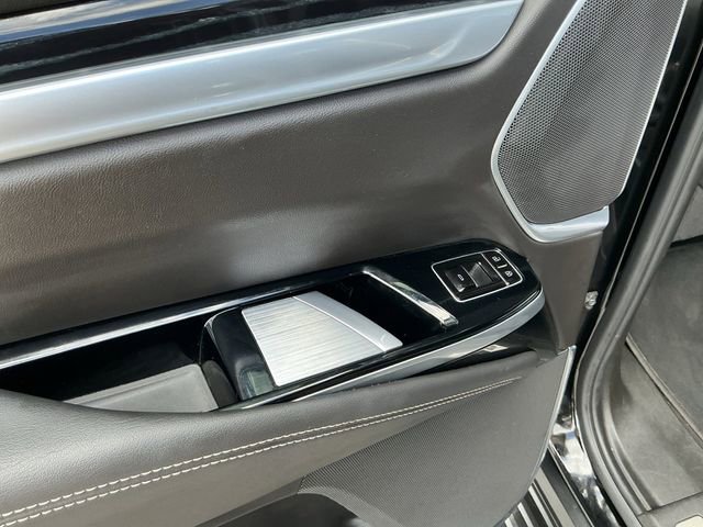 Used 2025 Cadillac Escalade Sport w/ LPO, ONYX Package AWD/4WD image 21