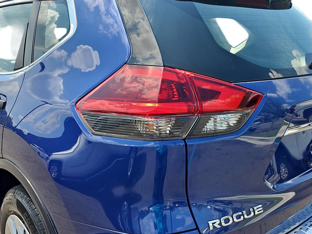 Used 2018 Nissan Rogue S AWD/4WD image 32