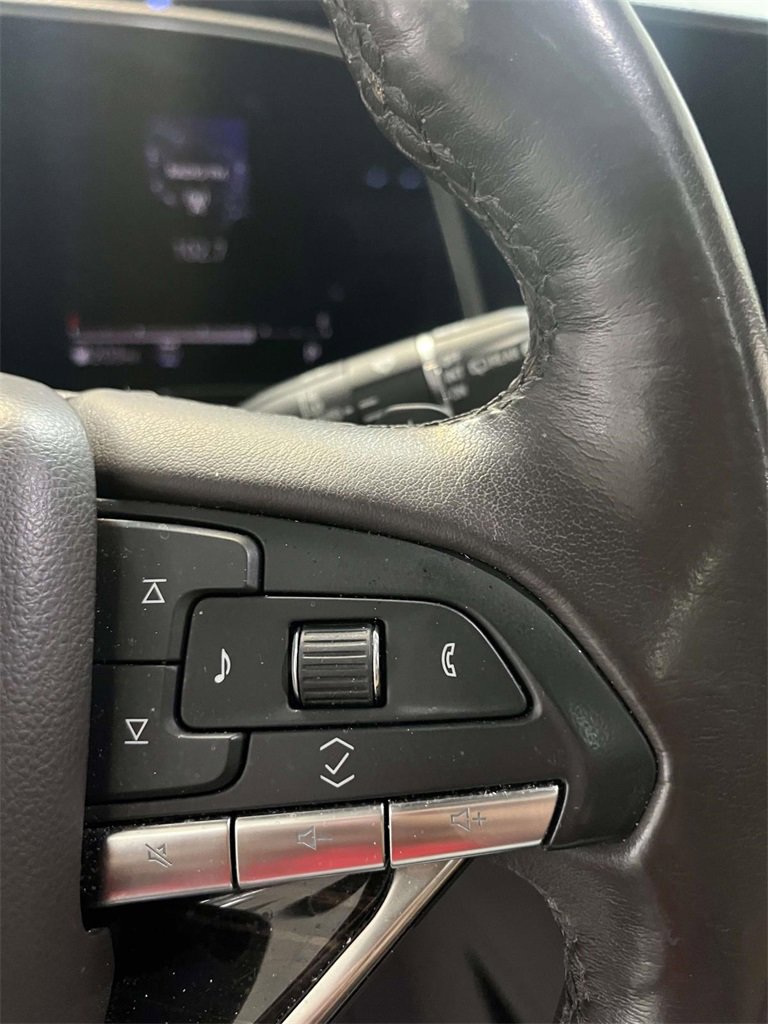 Used 2022 Cadillac Escalade Premium Luxury image 25