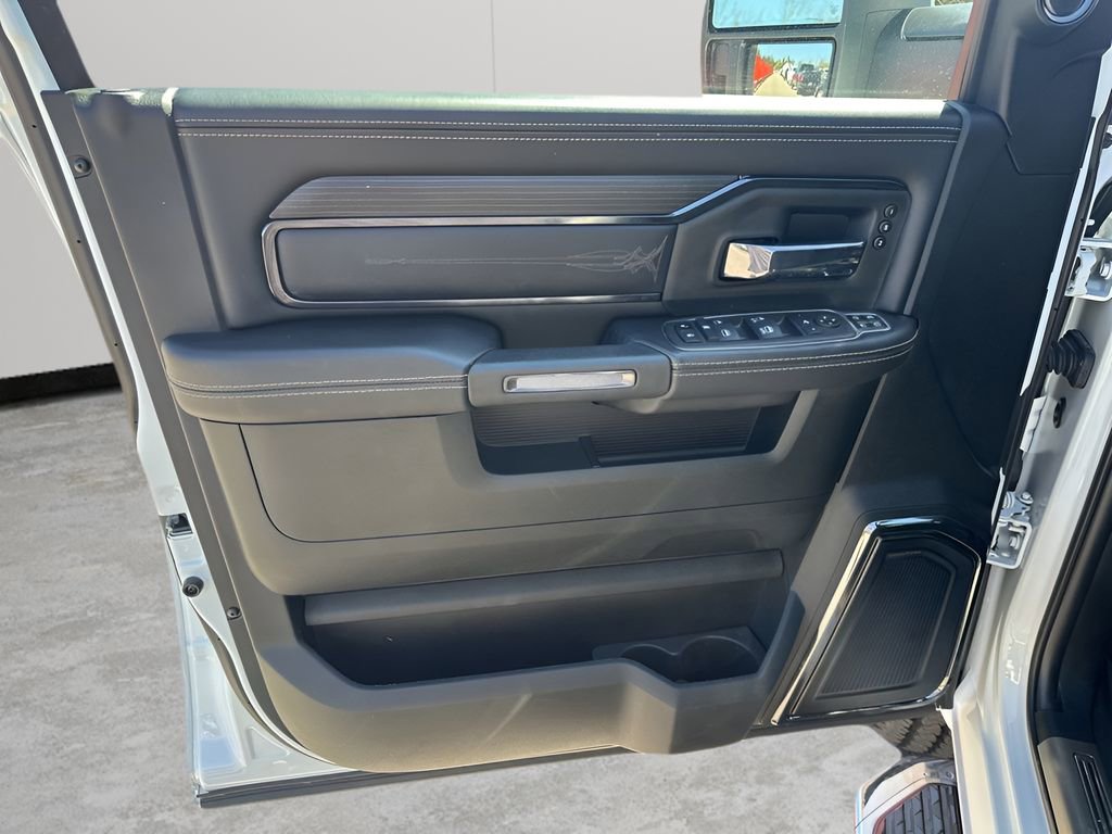 Used 2024 RAM 2500 Limited image 25