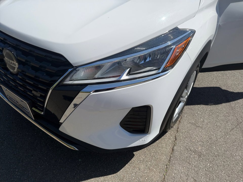 Used 2021 Nissan Kicks S image 26