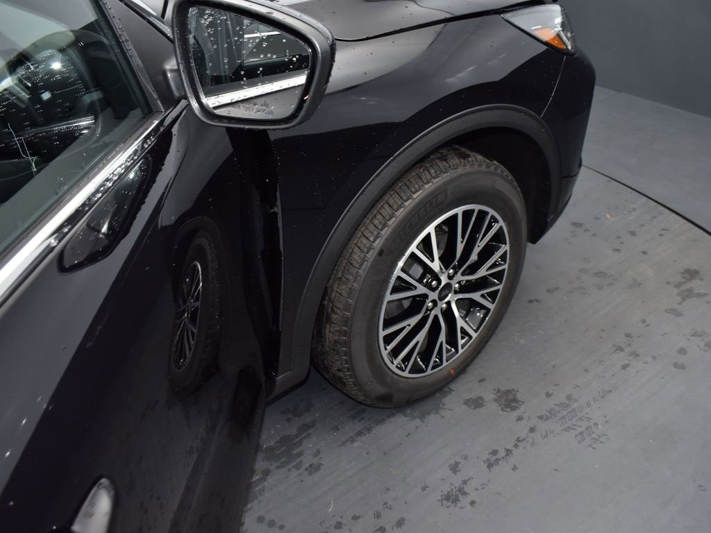 New 2025 Ford Escape SE w/ PHEV Premium Package FWD image 18