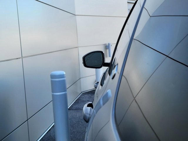 Used 2025 Land Rover Discovery Sport Dynamic SE image 45