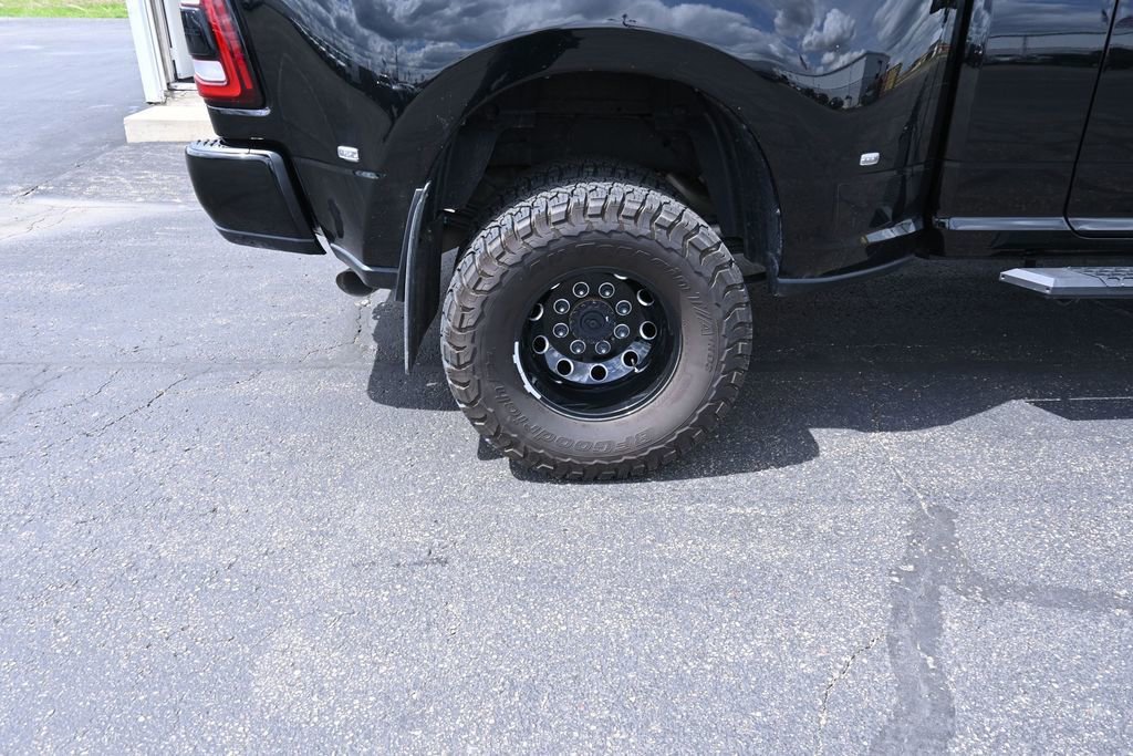 Used 2024 RAM 3500 Laramie w/ Night Edition AWD/4WD image 23