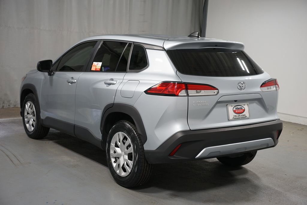 Used 2025 Toyota Corolla Cross L FWD image 6