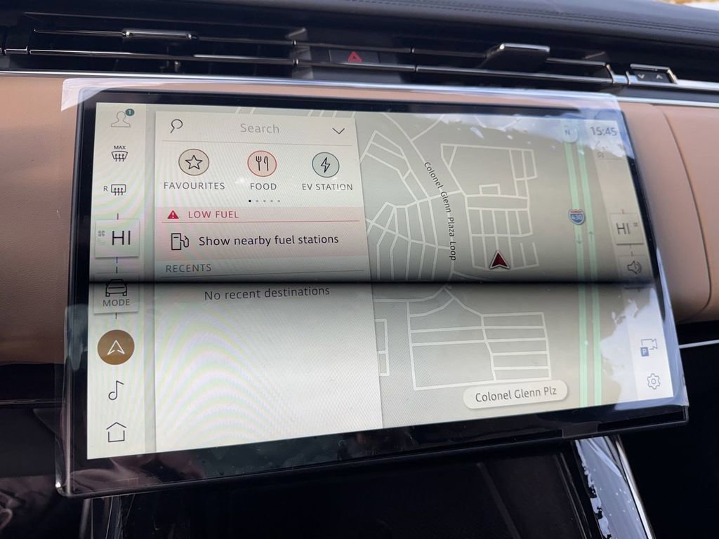 New 2025 Land Rover Range Rover Sport Dynamic SE image 33