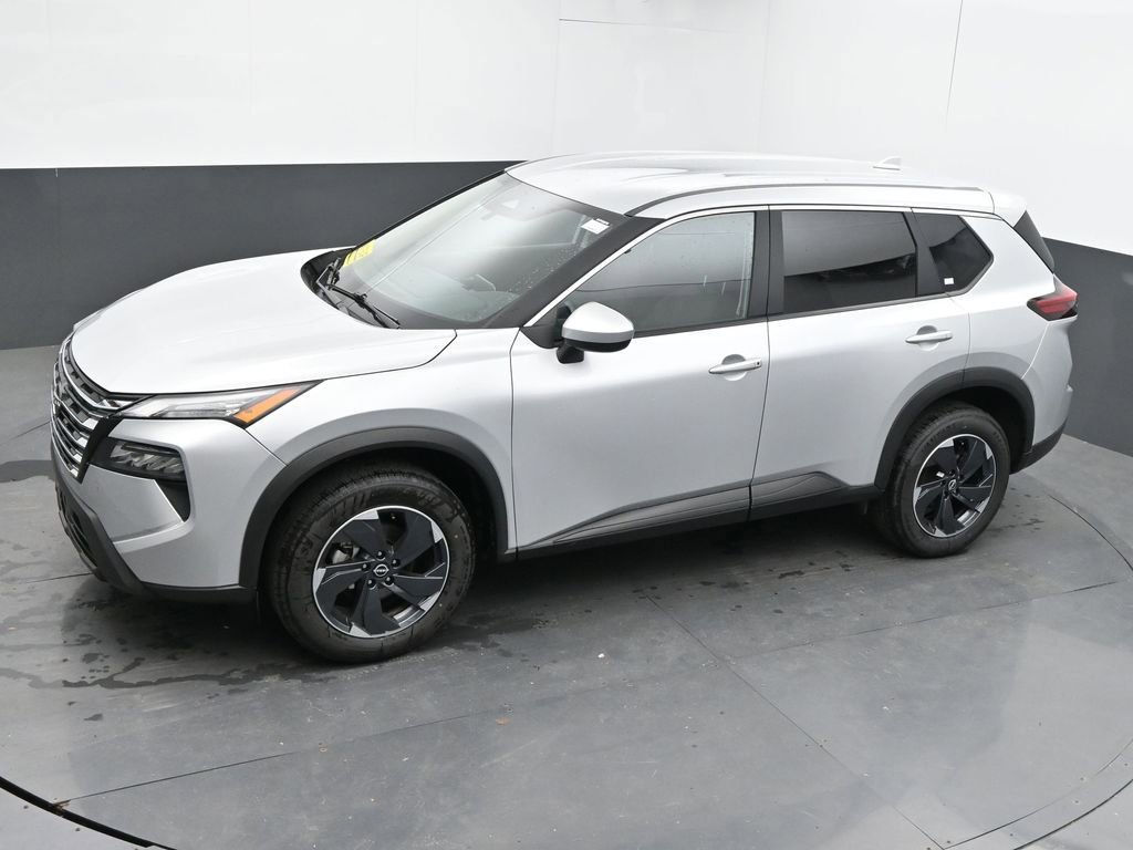 Used 2025 Nissan Rogue SV AWD/4WD image 39
