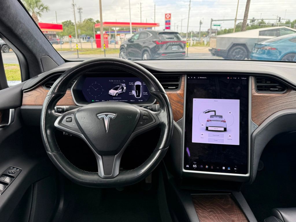 Used 2021 Tesla Model X Long Range image 22