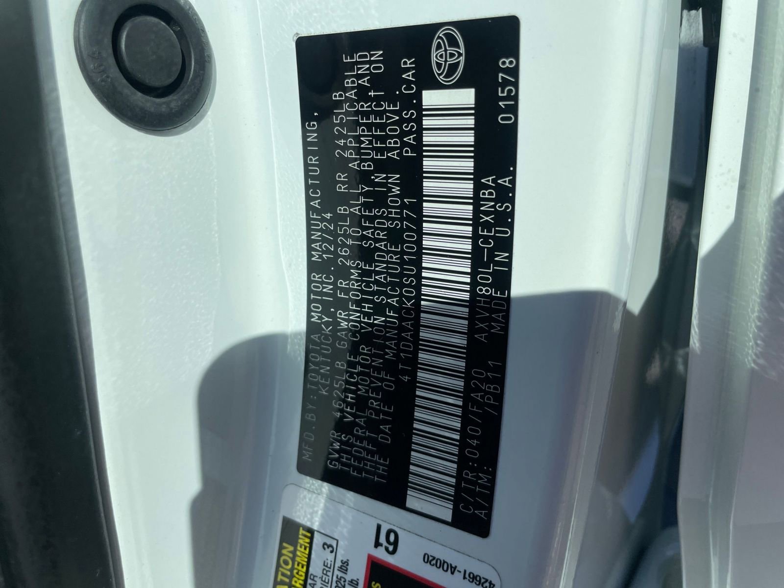 Used 2025 Toyota Camry LE image 29