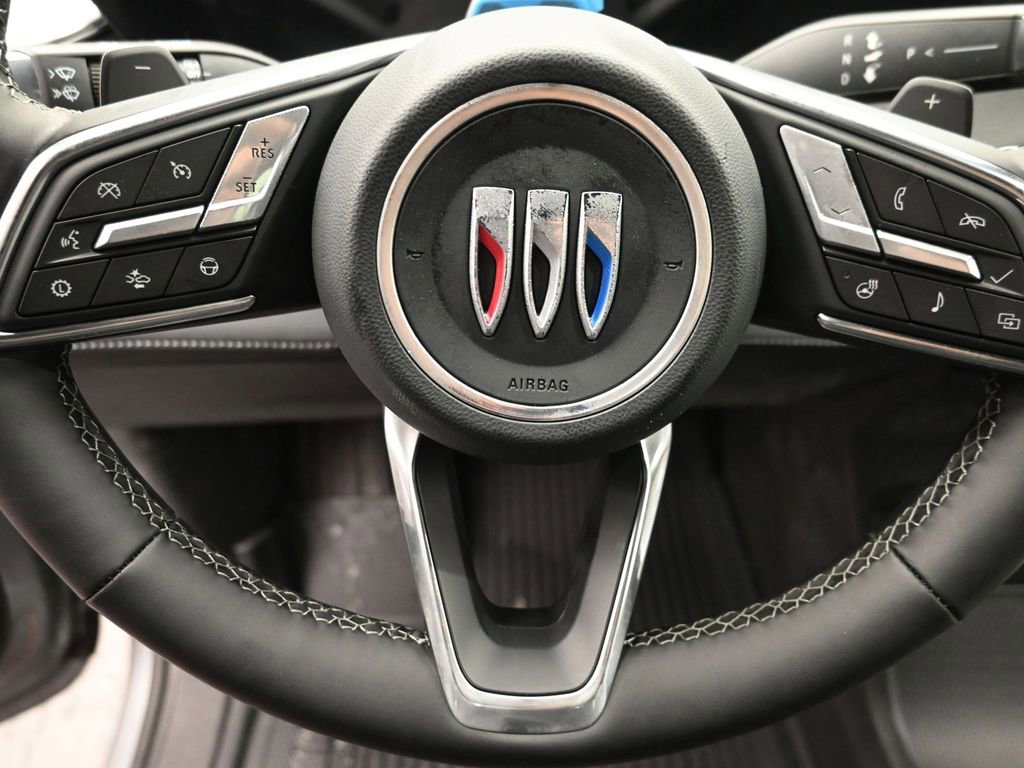 New 2026 Buick Enclave Avenir image 10