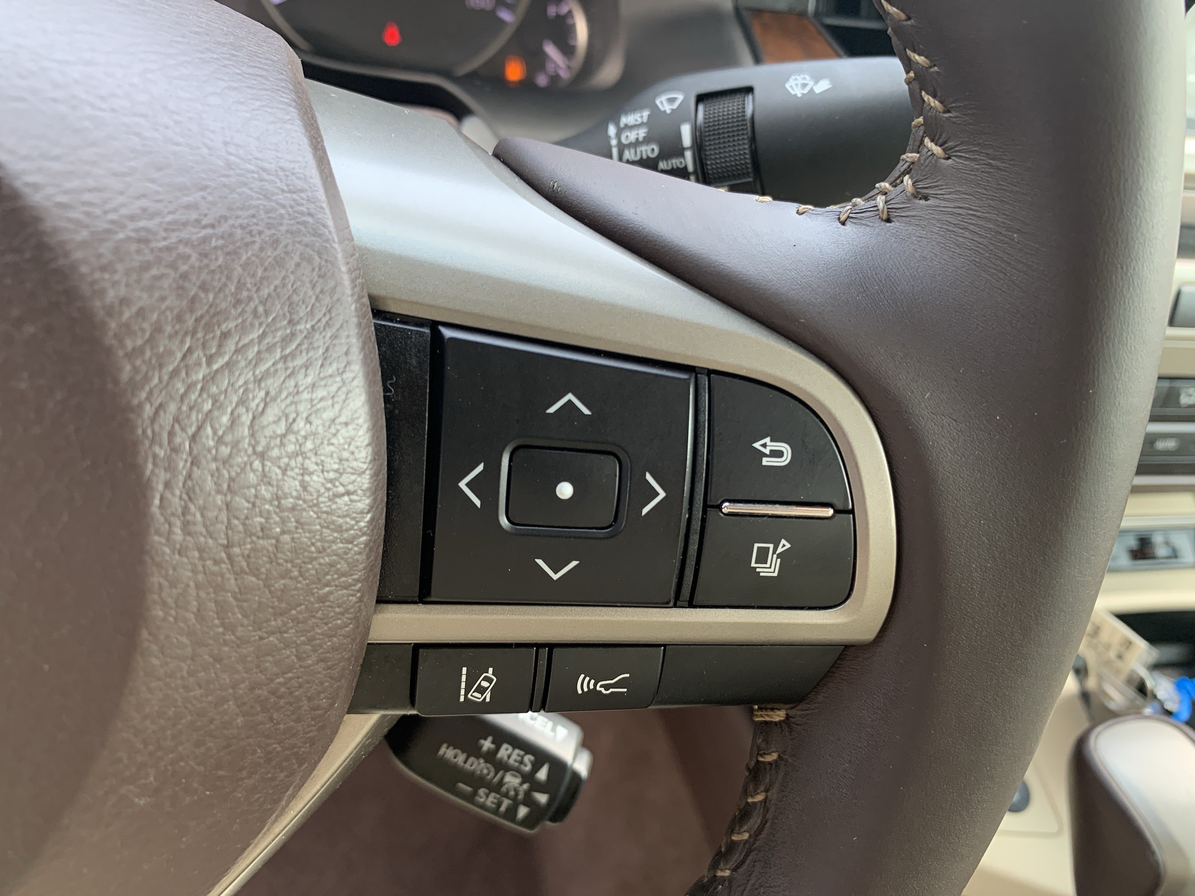 Used 2016 Lexus ES 350 w/ Luxury Package w/Wood Trim FWD image 20