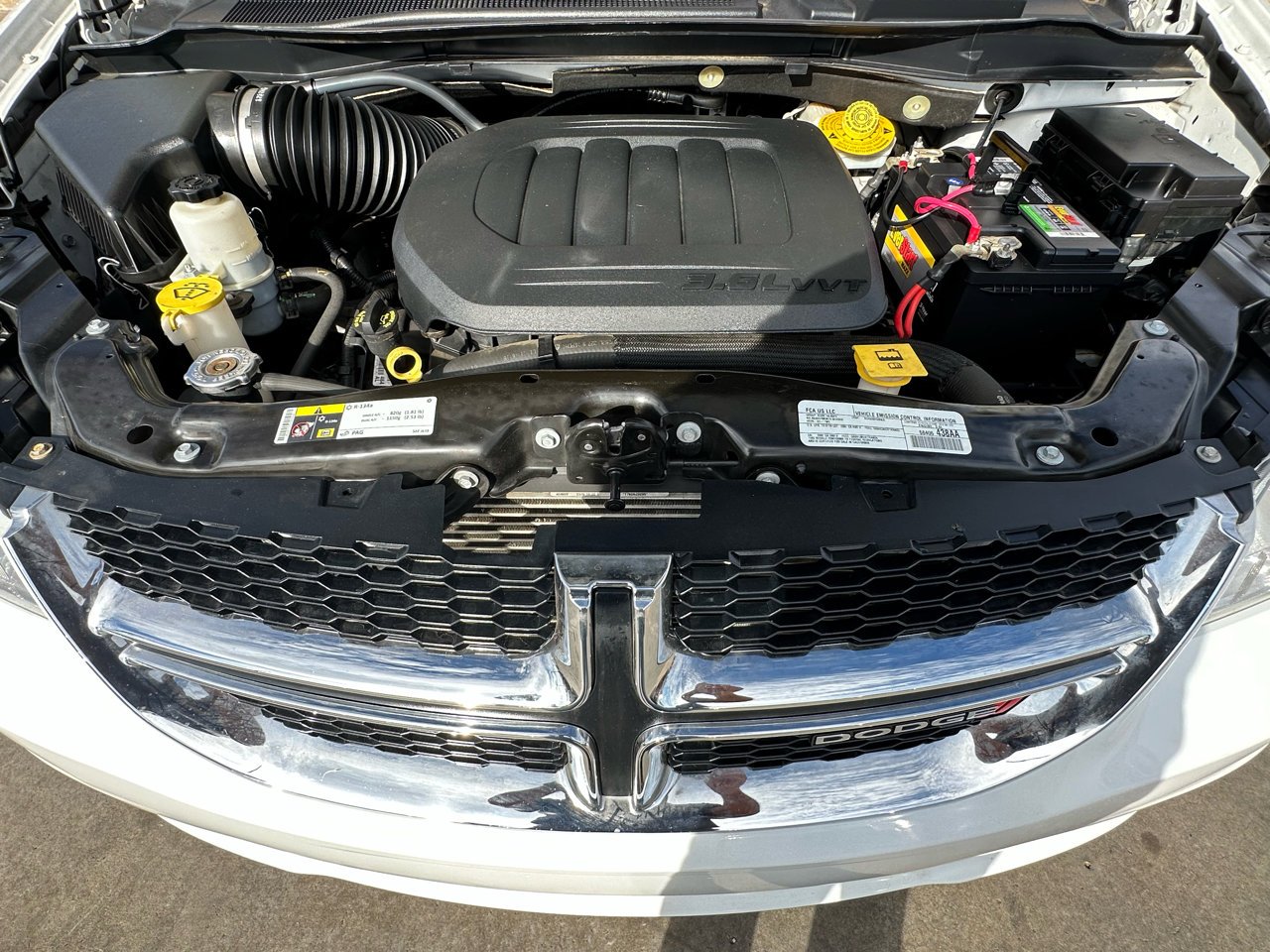 Used 2019 Dodge Grand Caravan SE w/ UConnect Hands-Free Group image 24