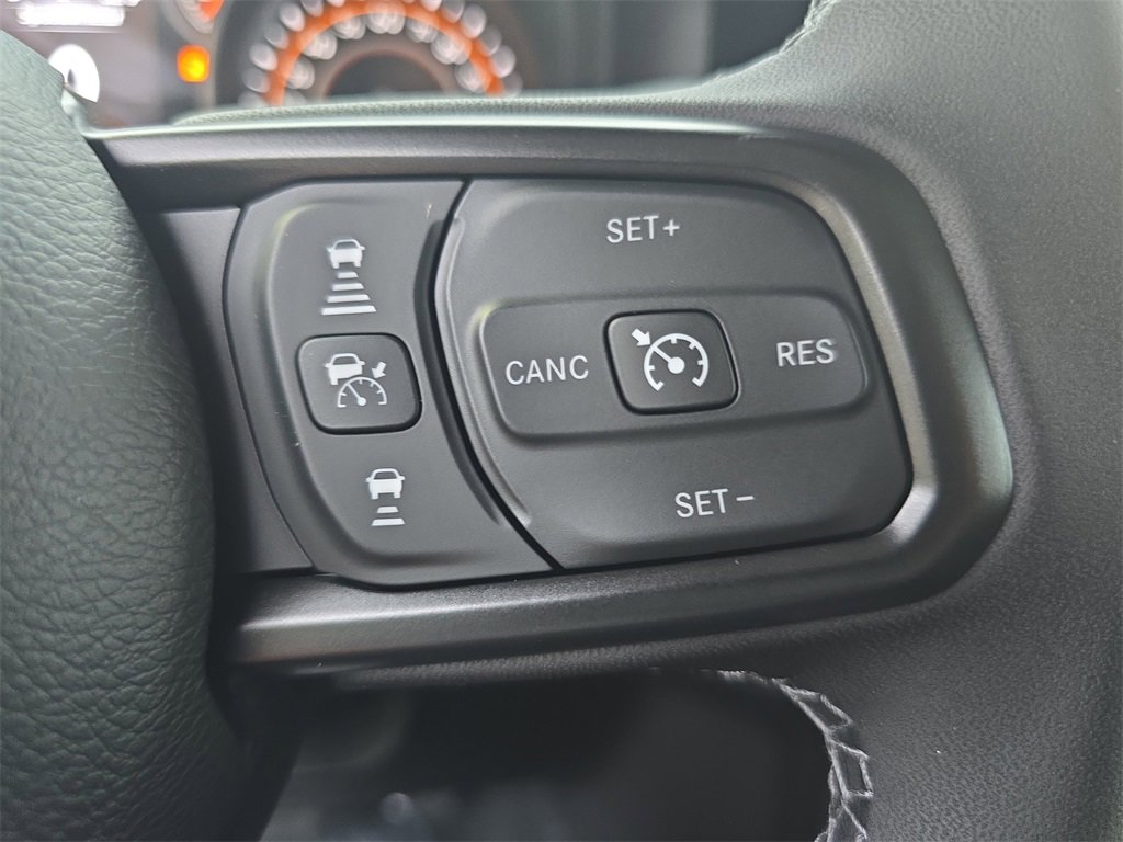 New 2025 Jeep Gladiator Sport image 18