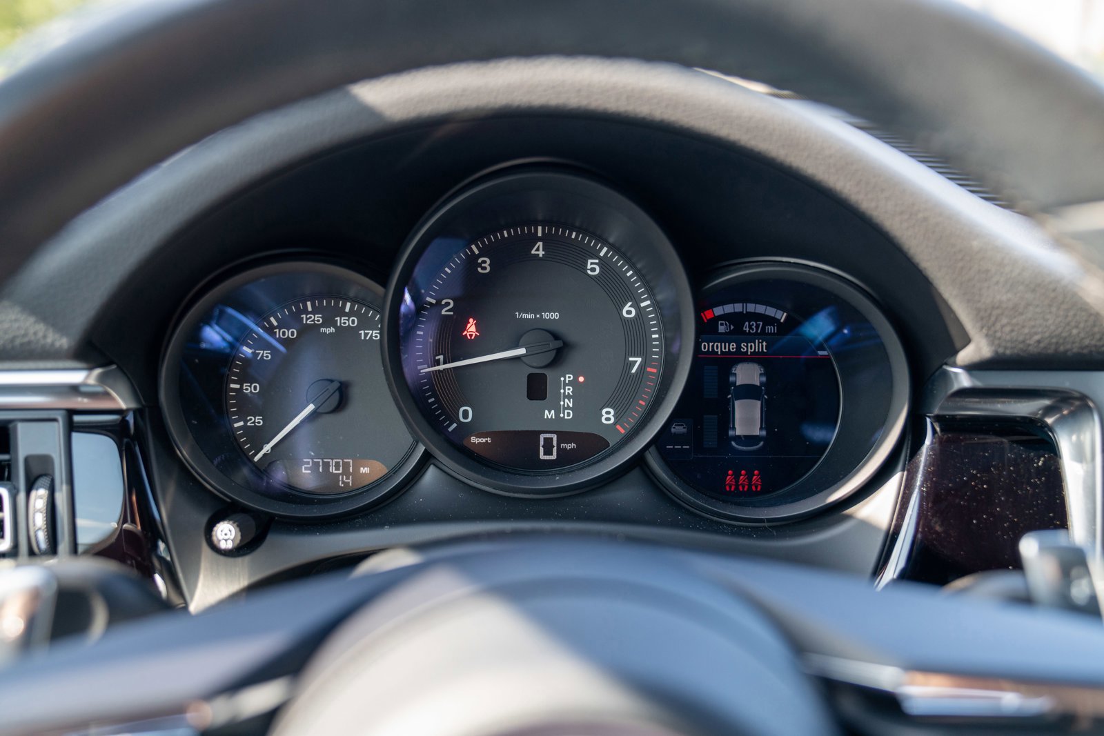 Certified 2023 Porsche Macan AWD/4WD image 15