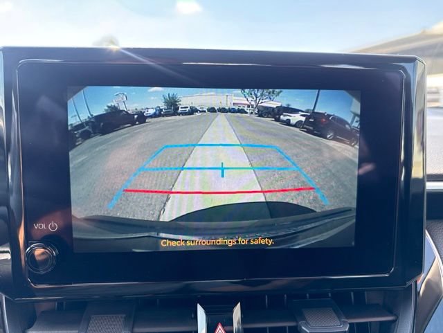 Used 2025 Toyota Corolla LE FWD image 14