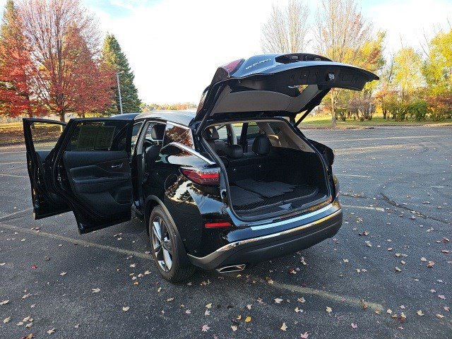 Used 2024 Nissan Murano Platinum w/ Cargo Package image 32