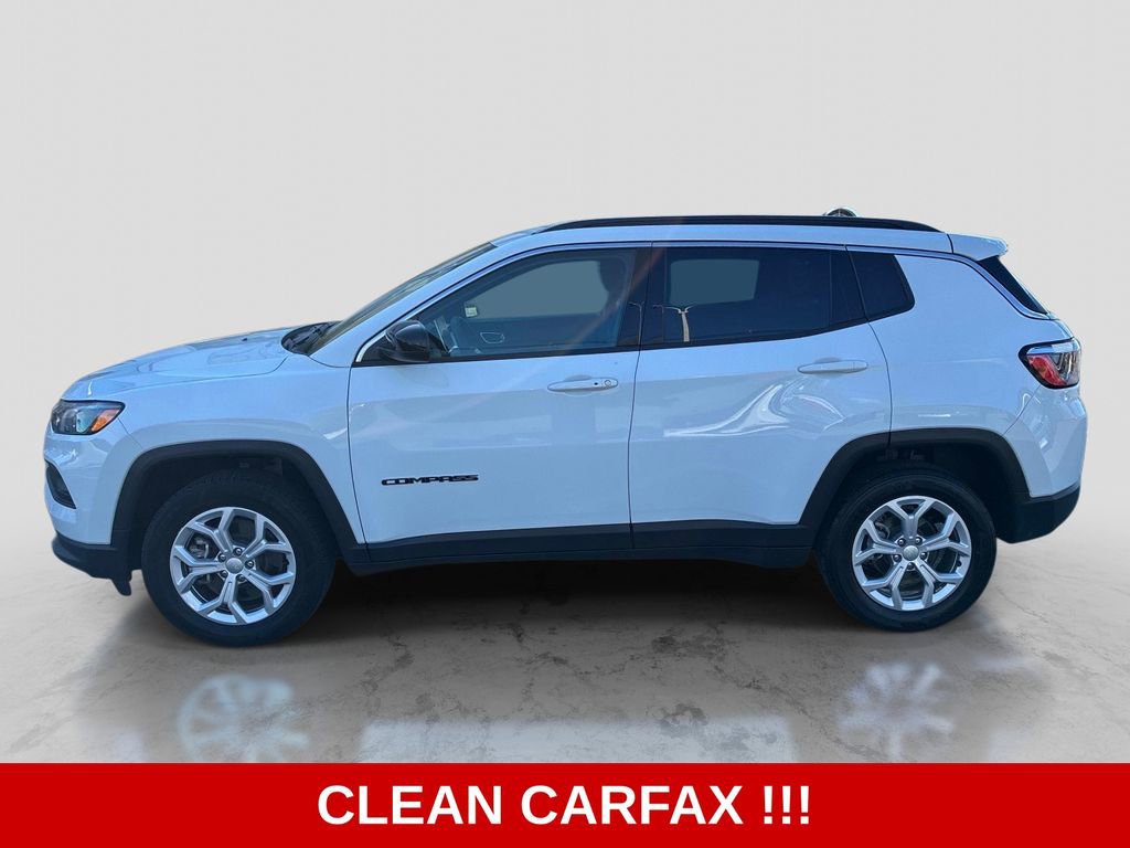Used 2024 Jeep Compass Latitude AWD/4WD image 4