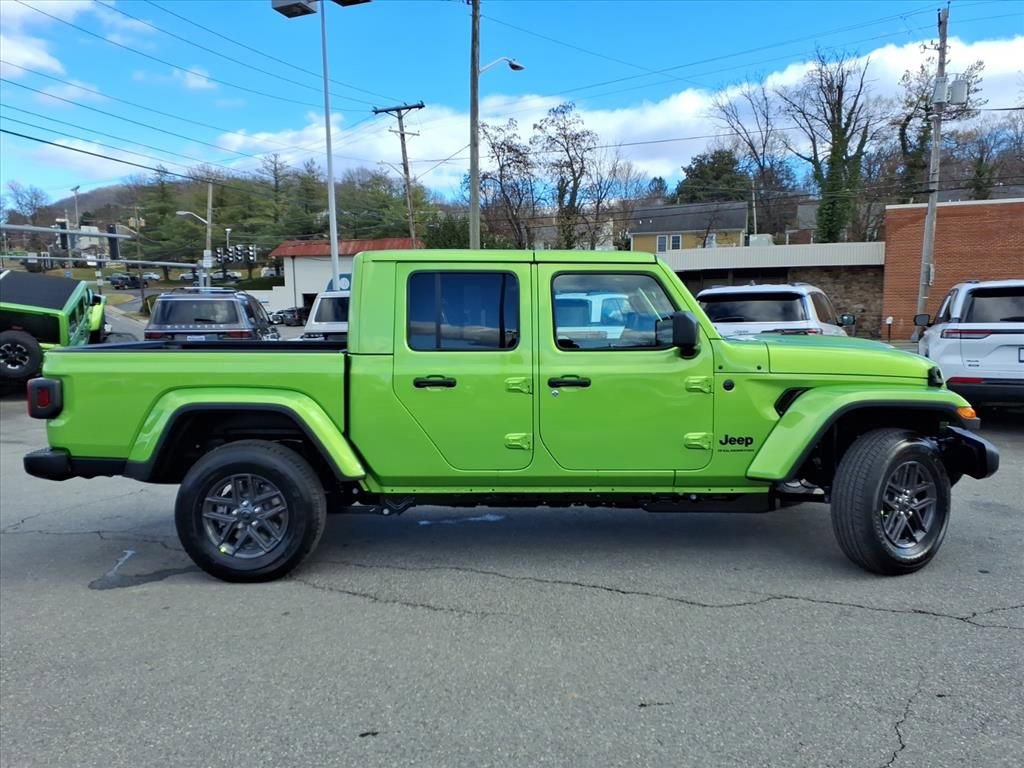 New 2026 Jeep Gladiator Sport video 3